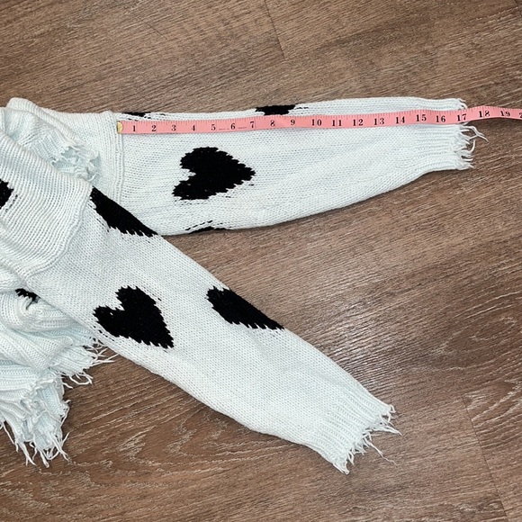 Wildfox Palmetto Heart Crop Sweater - Picture 10 of 14